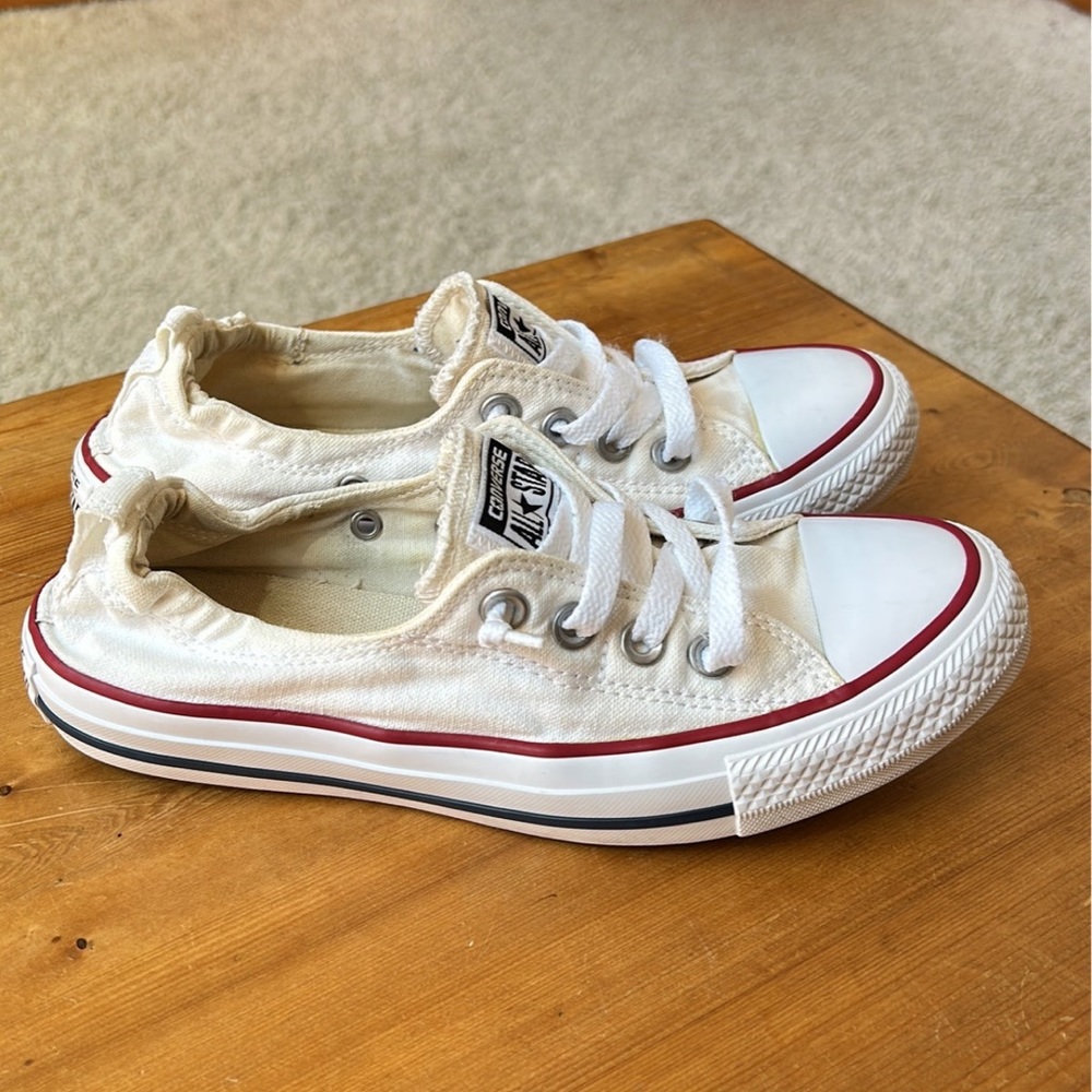 White AllStar Converses Size 7. Like New.